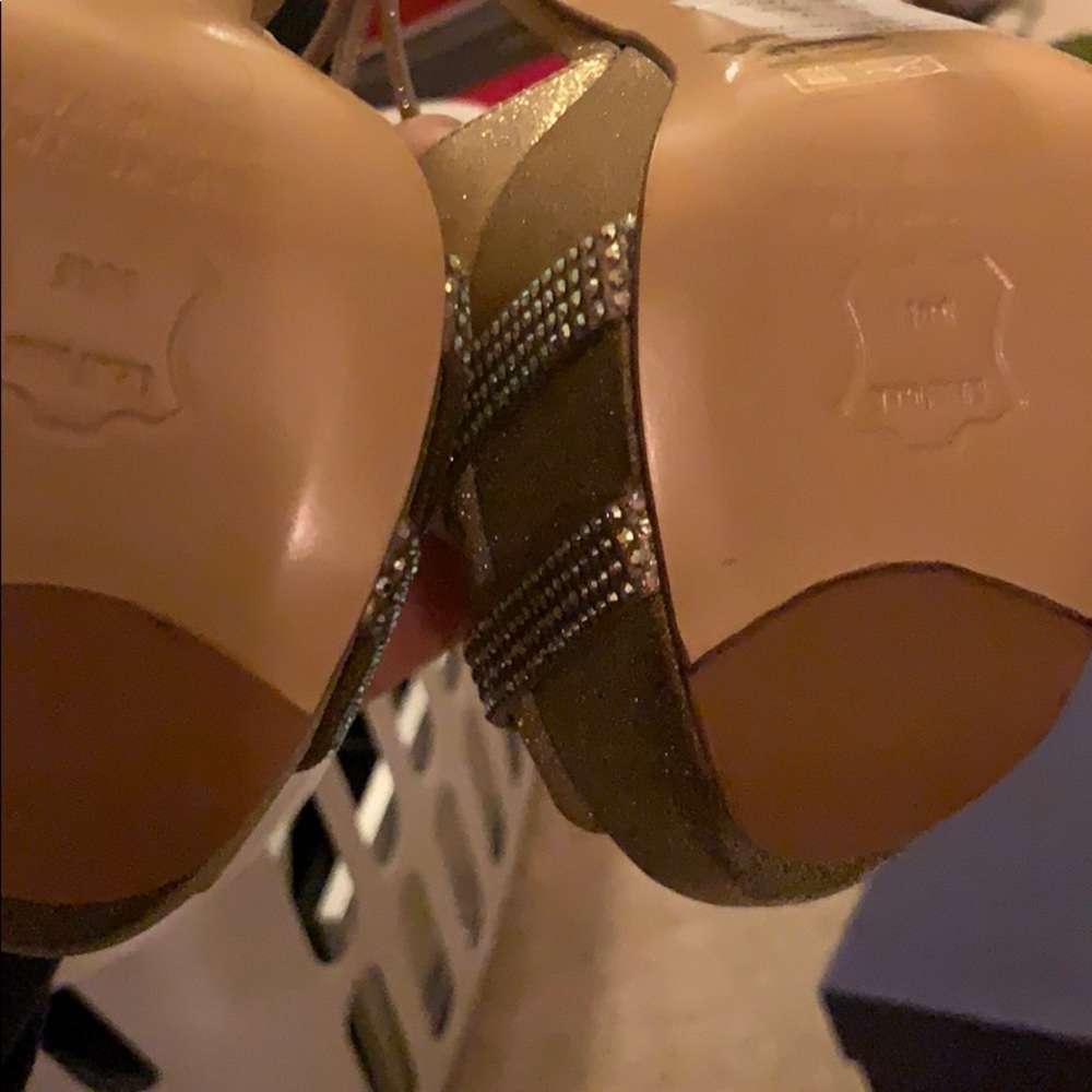 NEW Stuart Weitzman Jazziest Platform Heels - Picture 4 of 8